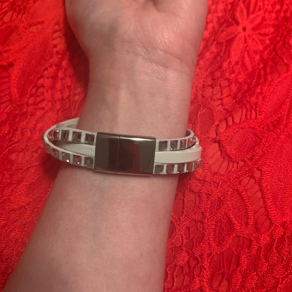 Cream Swarovski Wrap Bracelet - Picture 2 of 6